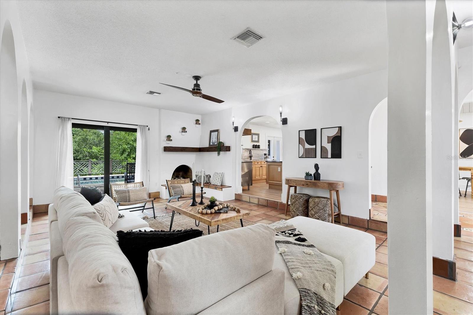 A4662815 Property Photo