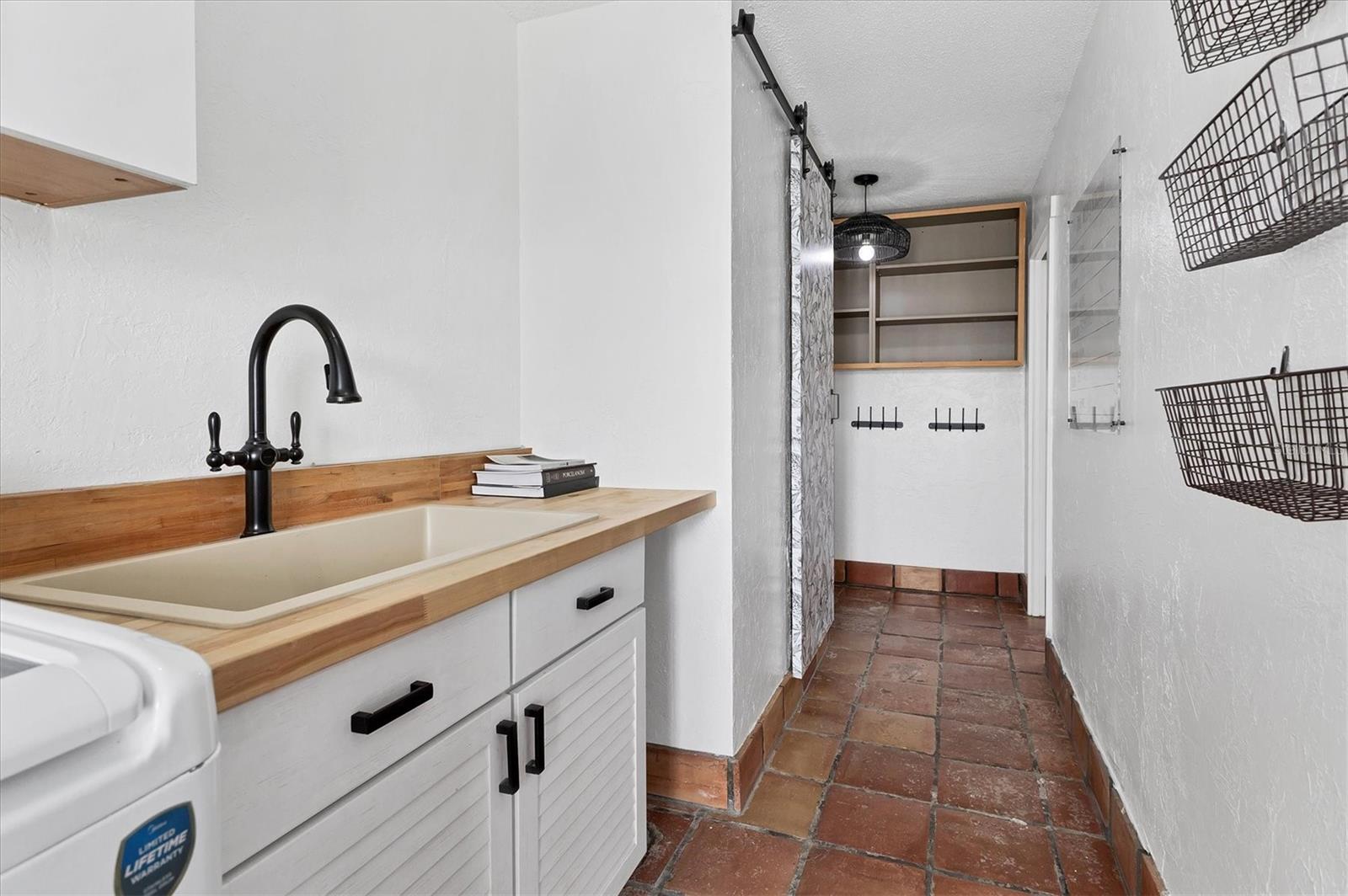A4662815 Property Photo