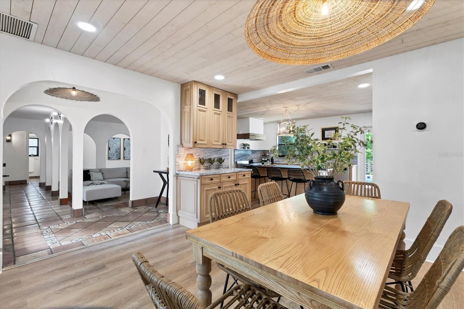 A4662815 Property Photo