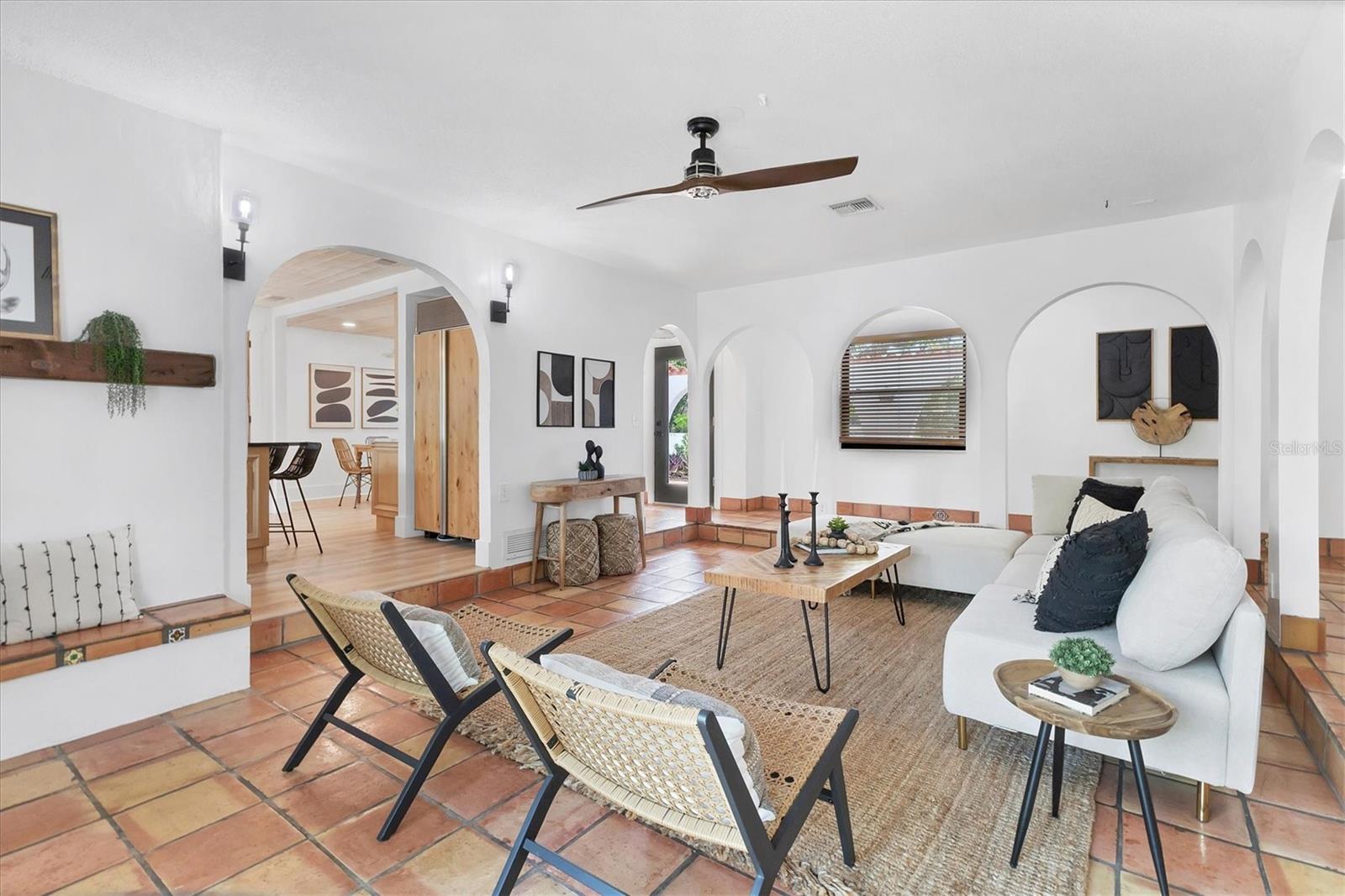 A4662815 Property Photo