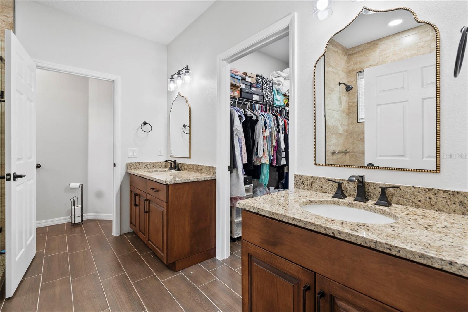 O6337967 Property Photo