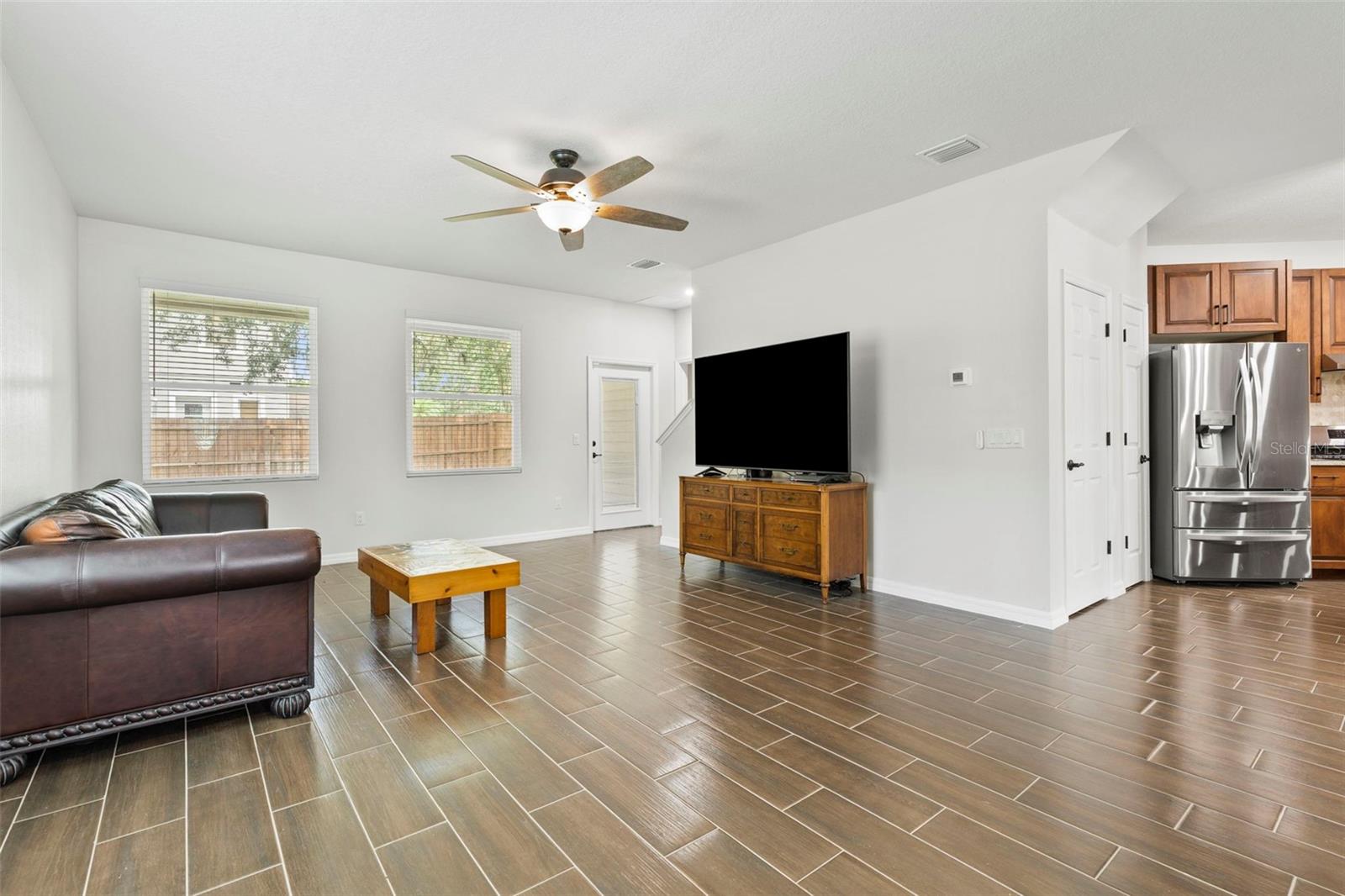 O6337967 Property Photo