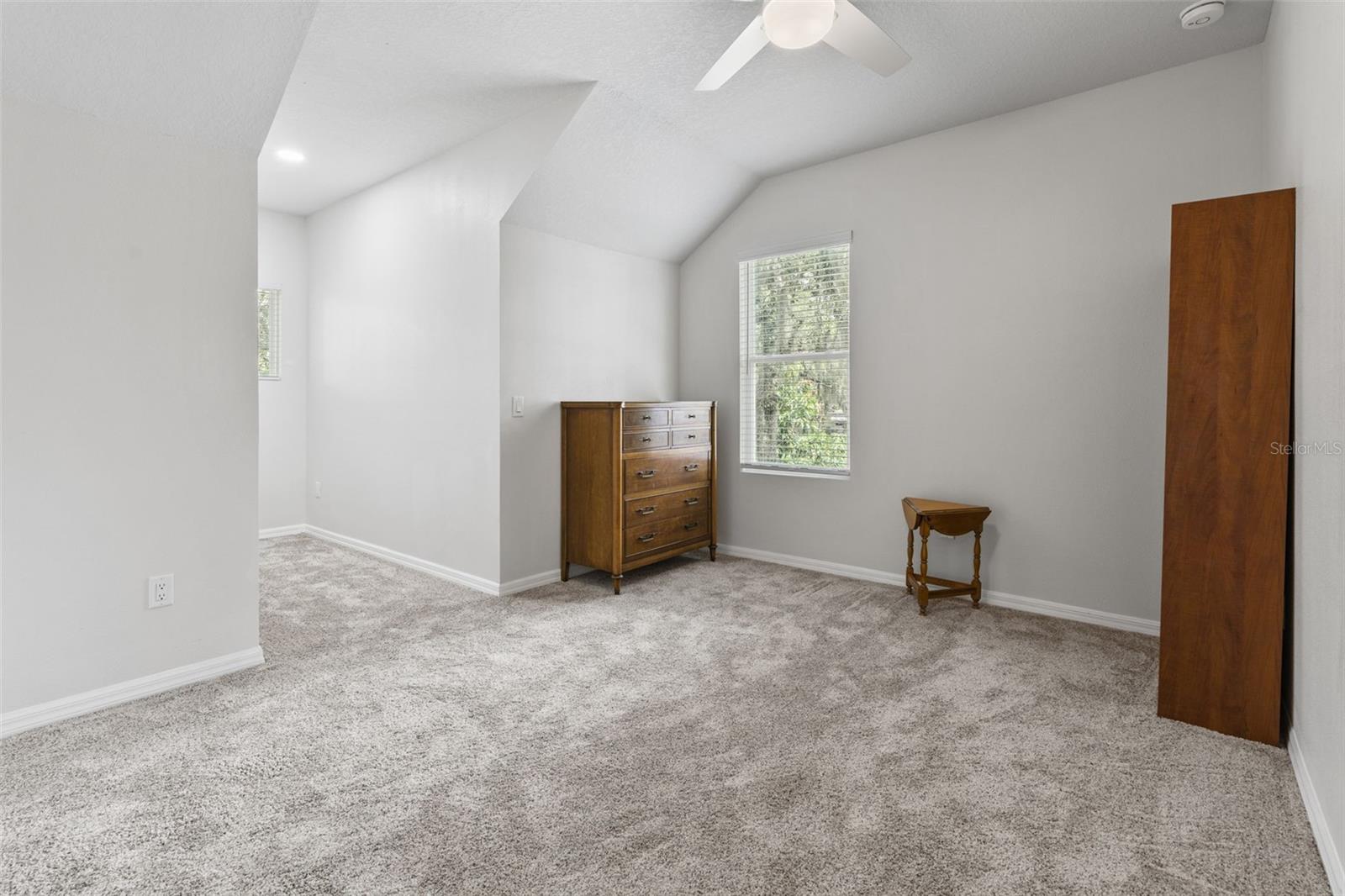 O6337967 Property Photo