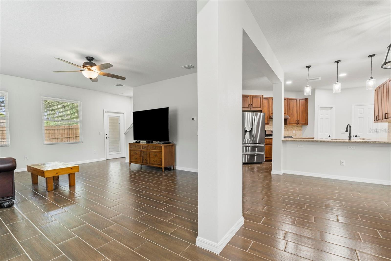 O6337967 Property Photo