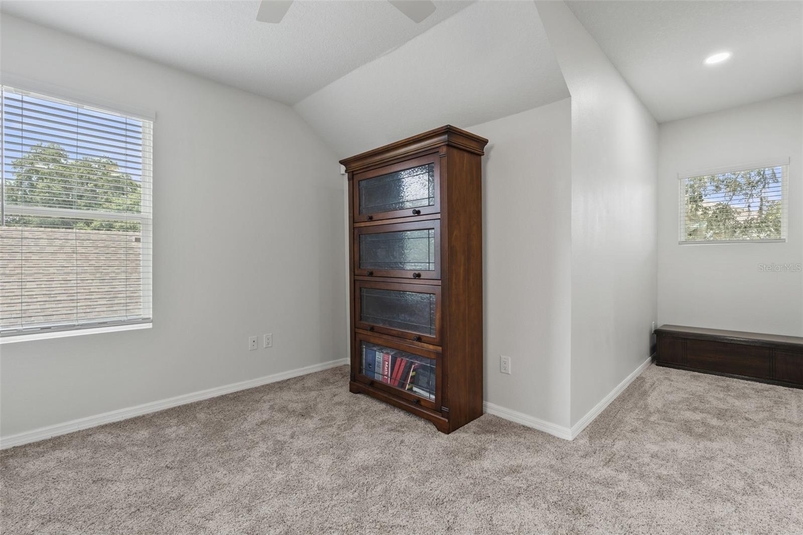 O6337967 Property Photo
