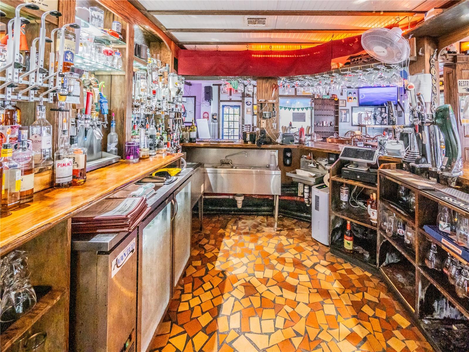 322 N ALEXANDER ST, MOUNT DORA, FL, 32757