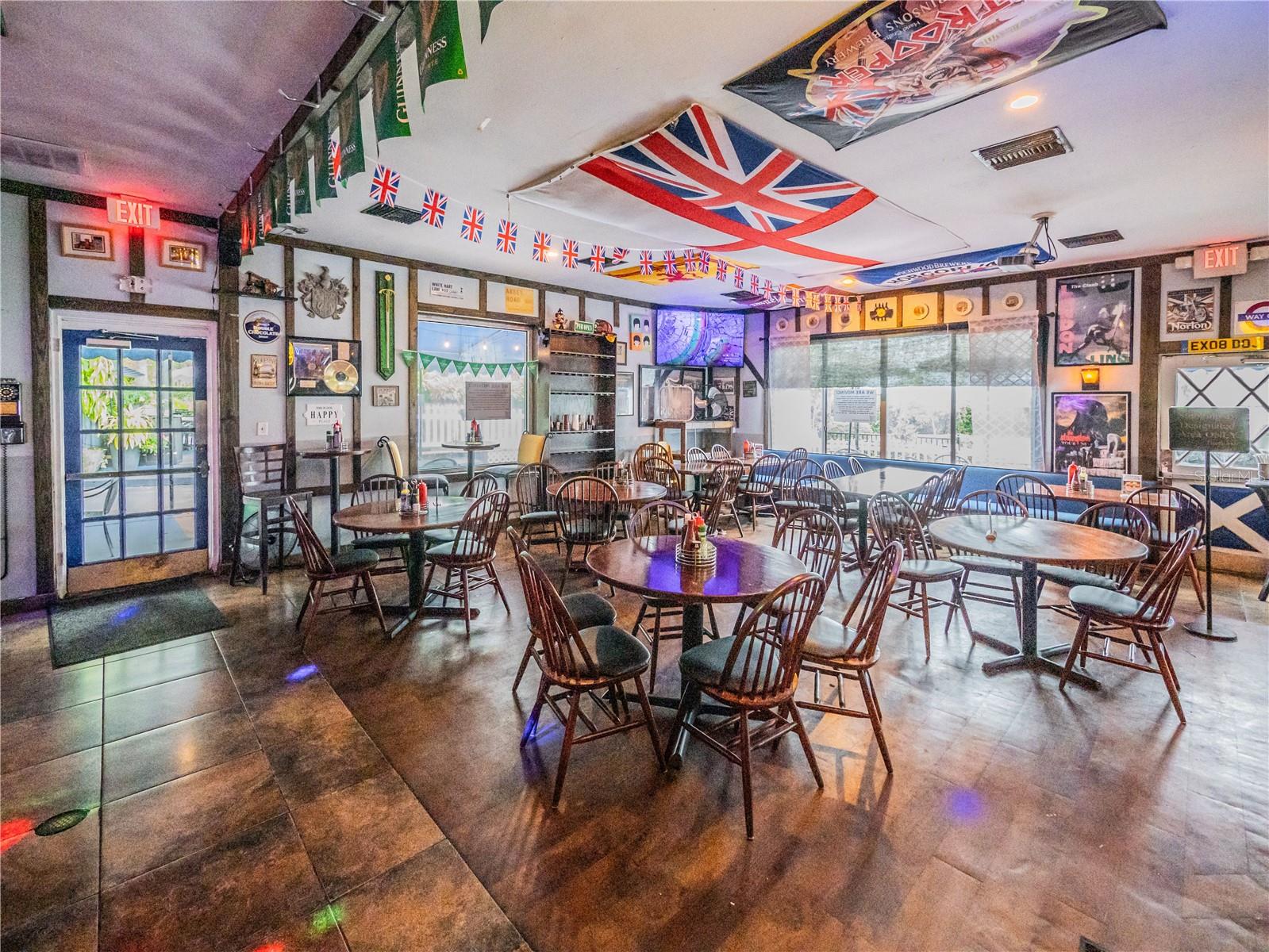 322 N ALEXANDER ST, MOUNT DORA, FL, 32757