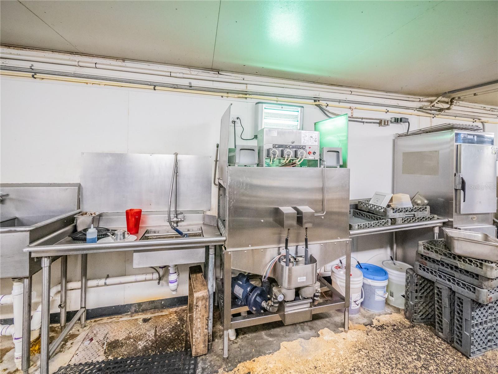 322 N ALEXANDER ST, MOUNT DORA, FL, 32757