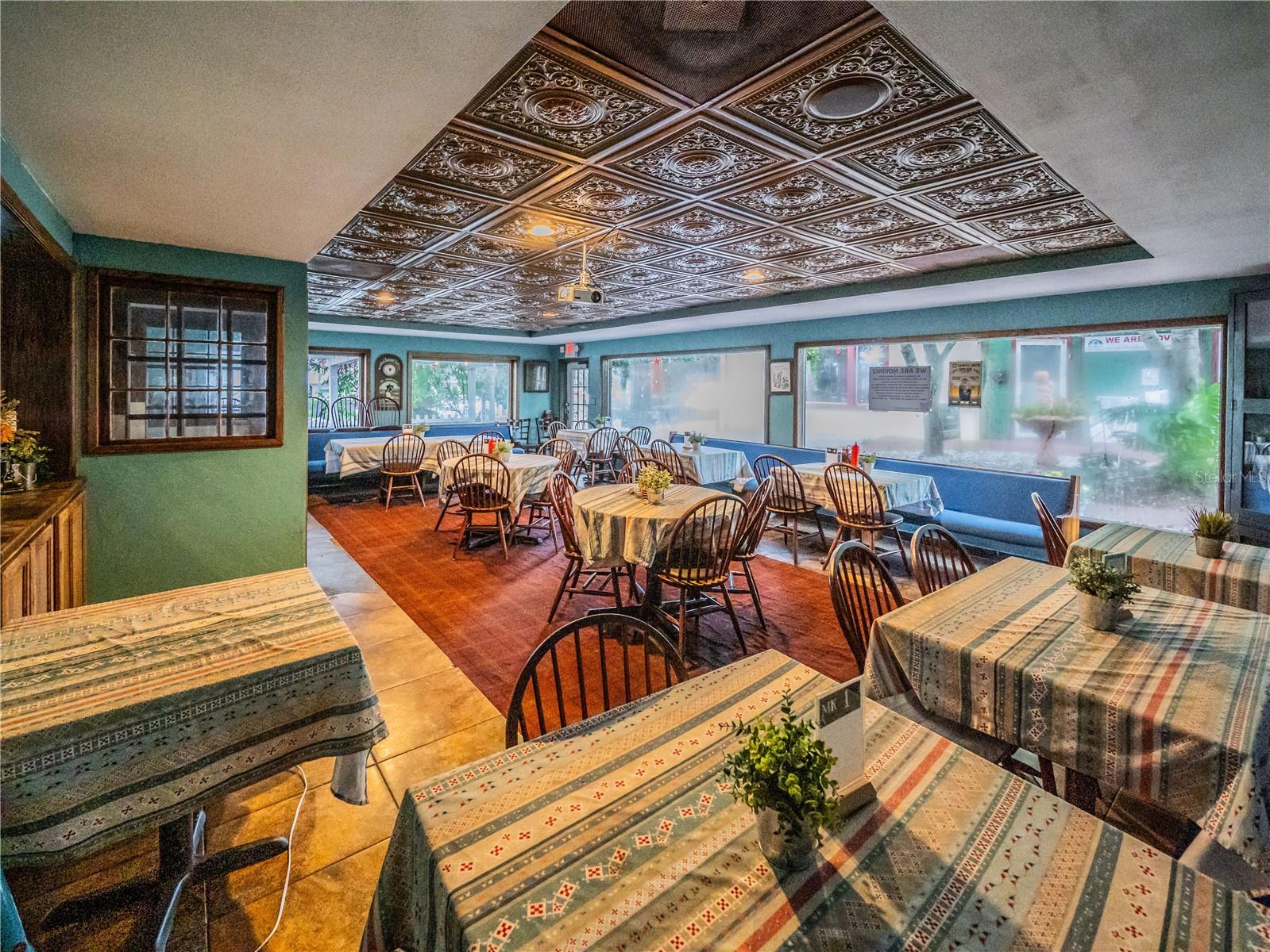 322 N ALEXANDER ST, MOUNT DORA, FL, 32757