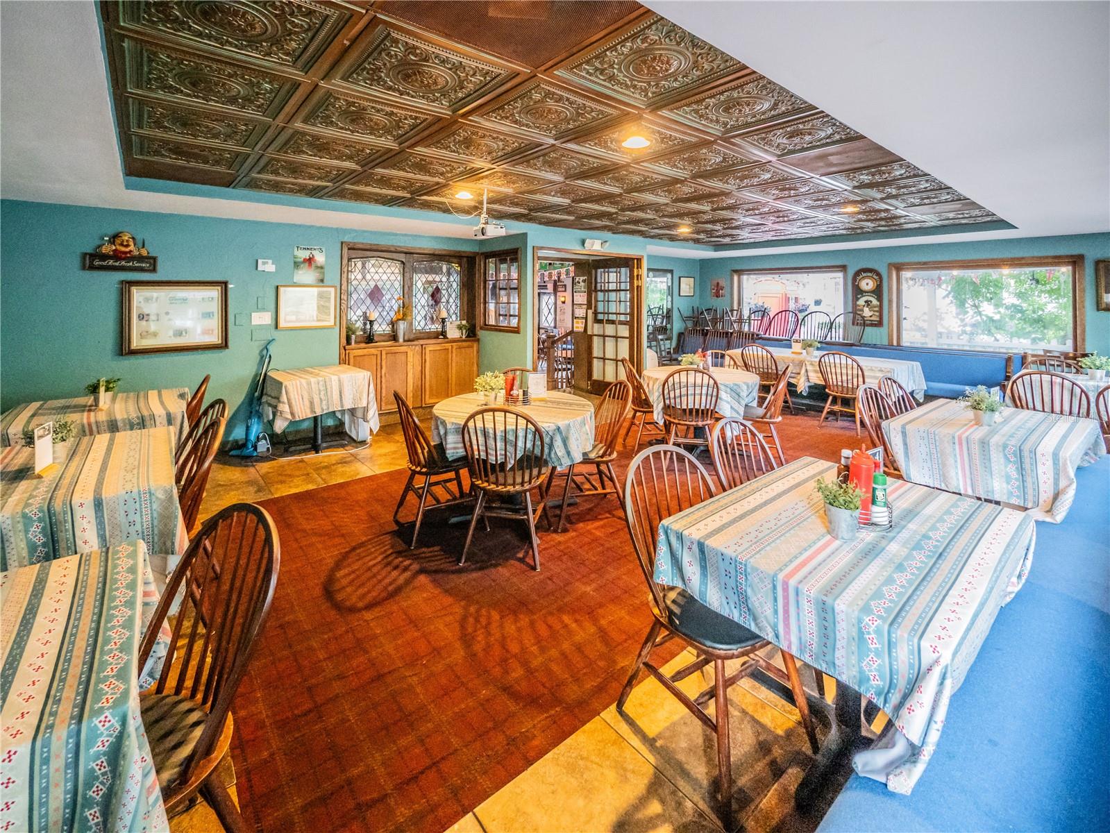 322 N ALEXANDER ST, MOUNT DORA, FL, 32757