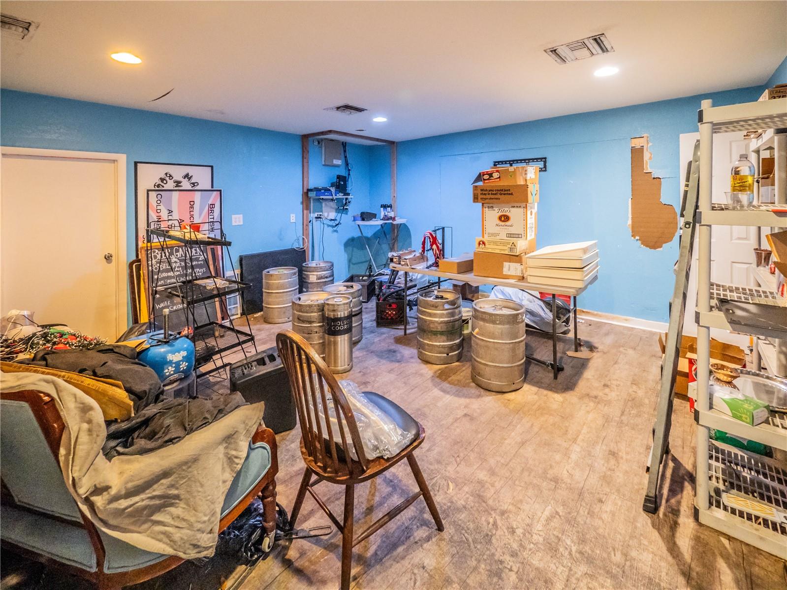 322 N ALEXANDER ST, MOUNT DORA, FL, 32757