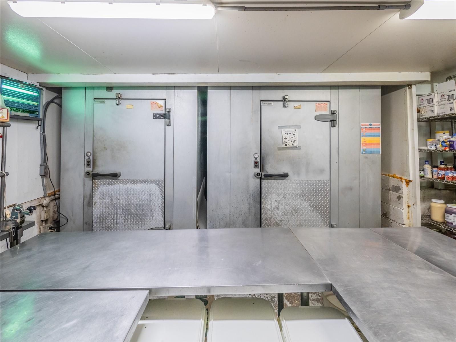 322 N ALEXANDER ST, MOUNT DORA, FL, 32757