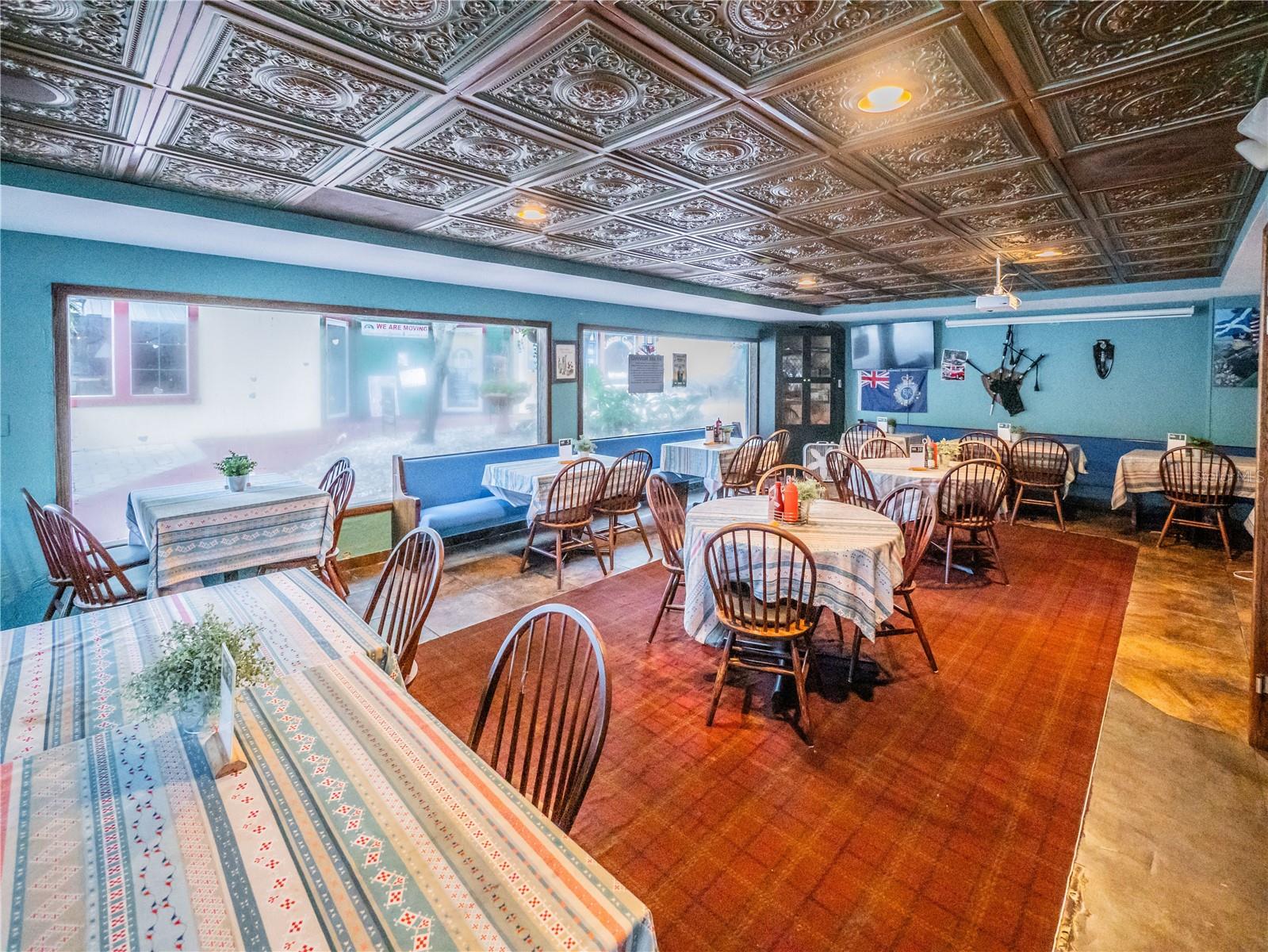 322 N ALEXANDER ST, MOUNT DORA, FL, 32757