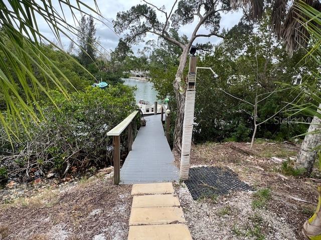 300 GARDEN LN, SARASOTA, FL, 34242