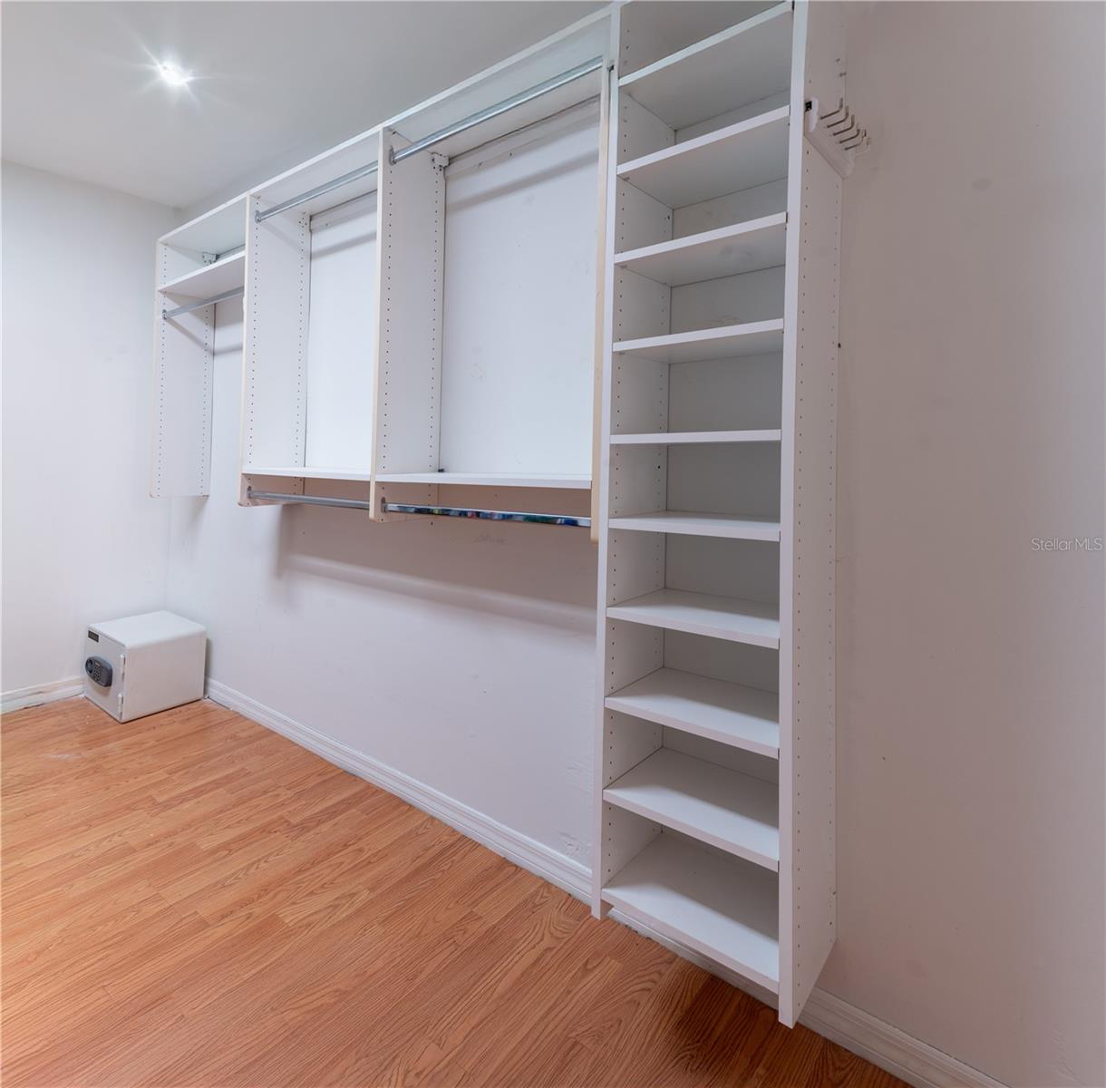 A4662830 Property Photo