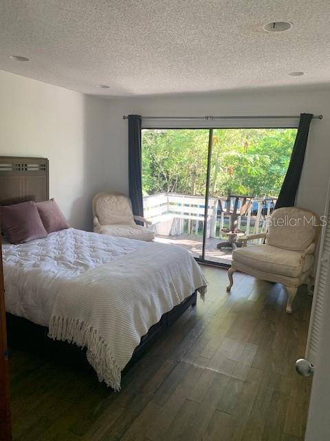 300 GARDEN LN, SARASOTA, FL, 34242