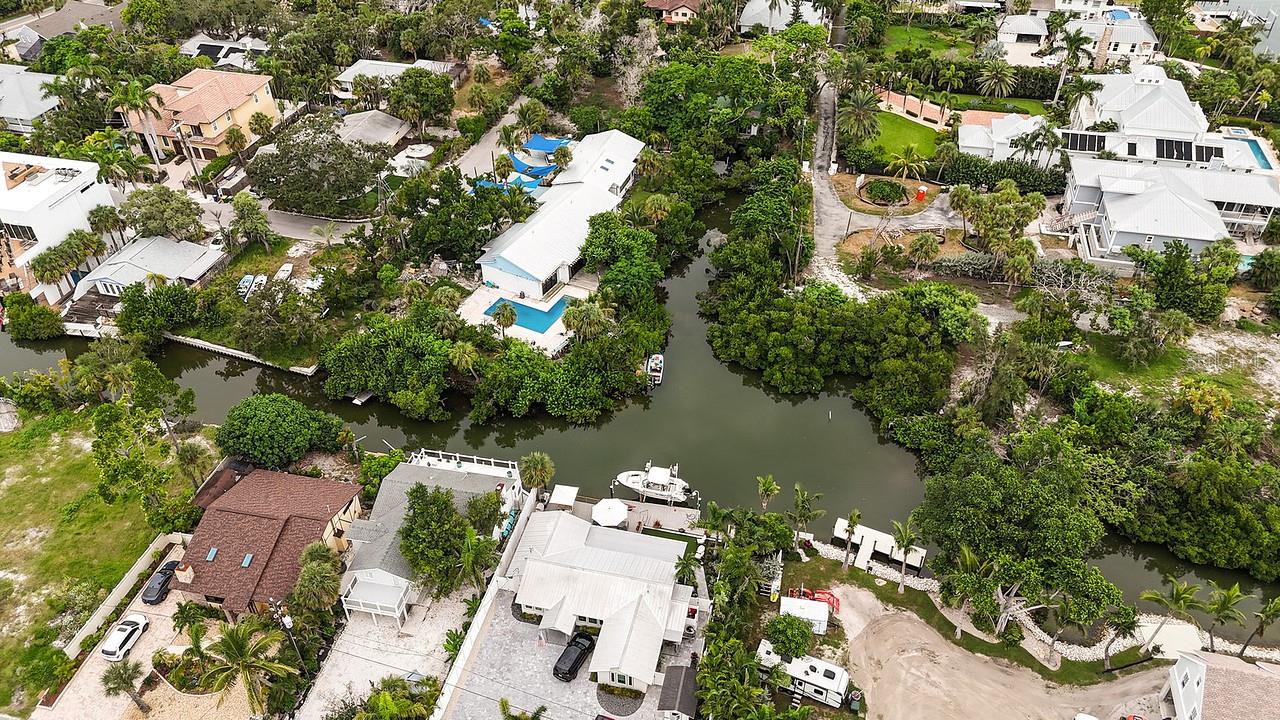 300 GARDEN LN, SARASOTA, FL, 34242