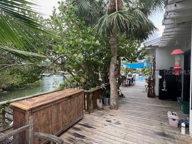 300 GARDEN LN, SARASOTA, FL, 34242