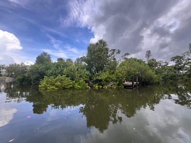 300 GARDEN LN, SARASOTA, FL, 34242