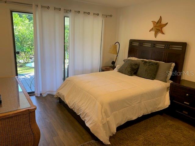 300 GARDEN LN, SARASOTA, FL, 34242