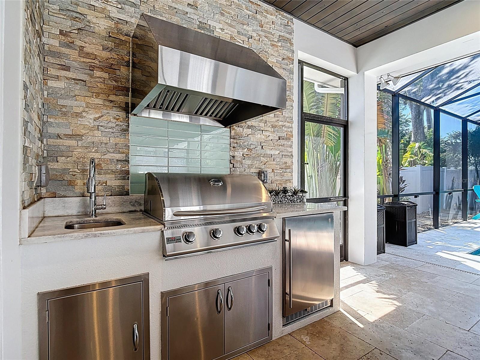 TB8420085 Property Photo