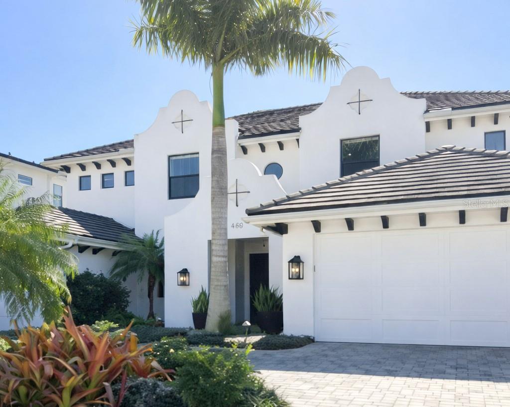 TB8420085 Property Photo