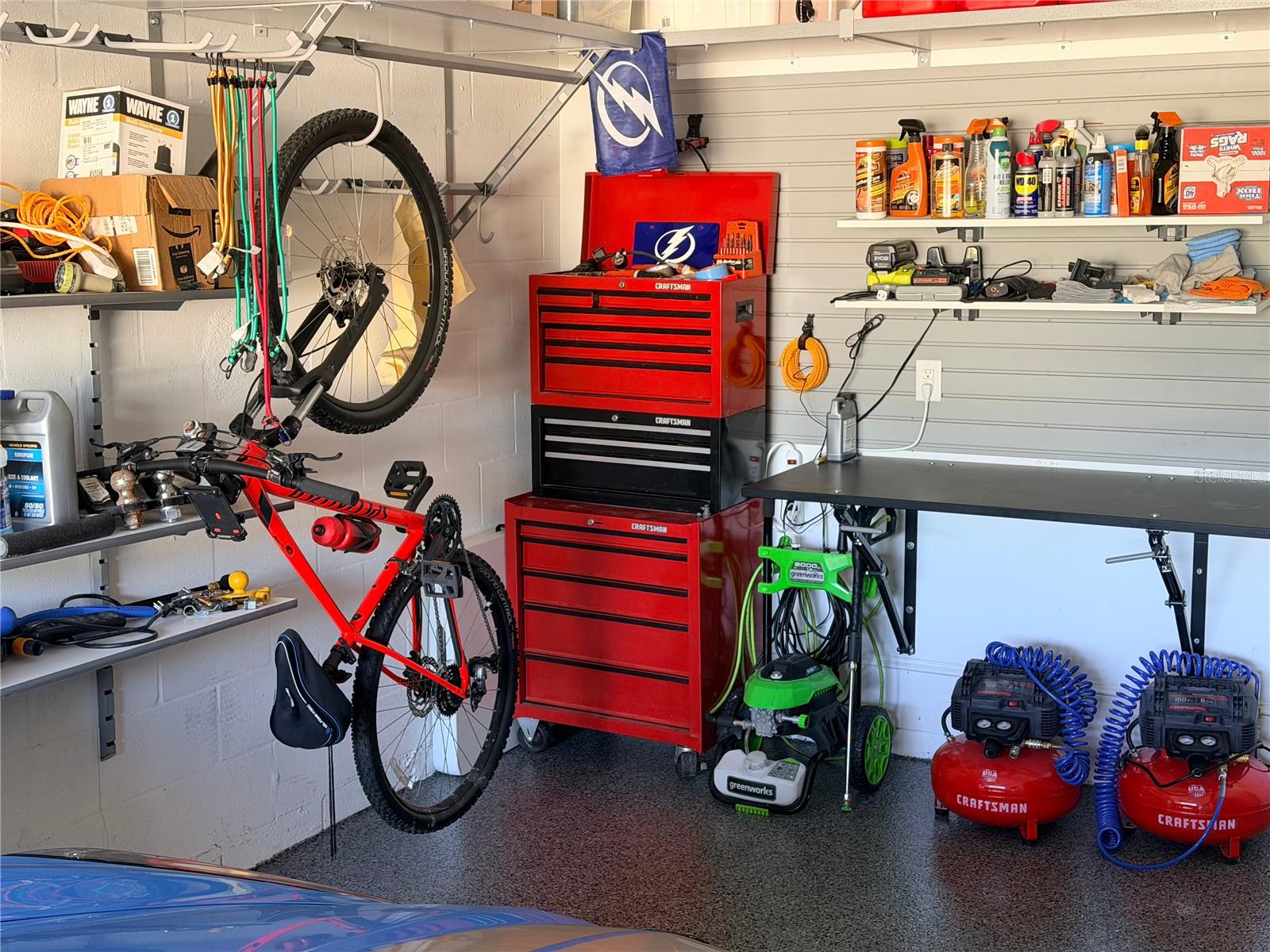 TB8420085 Property Photo