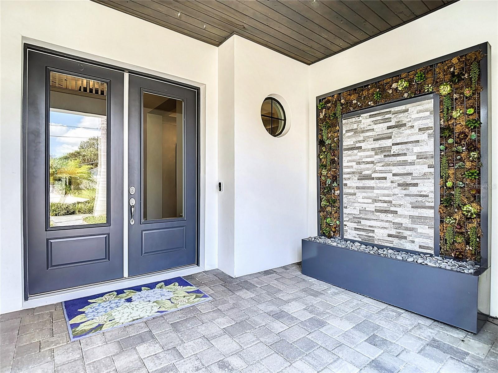 TB8420085 Property Photo