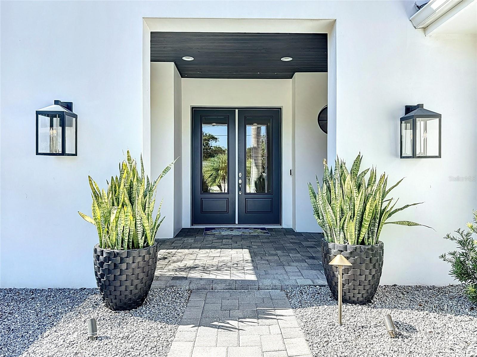 TB8420085 Property Photo