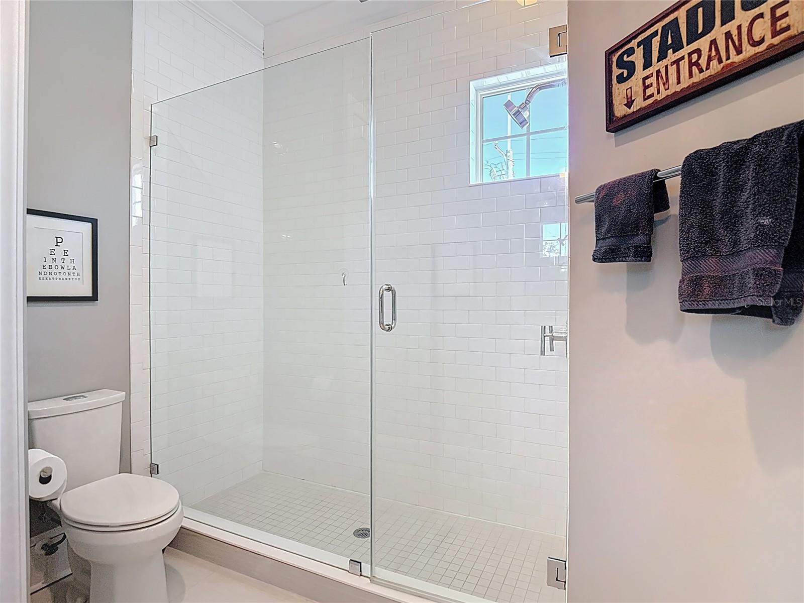 TB8420085 Property Photo