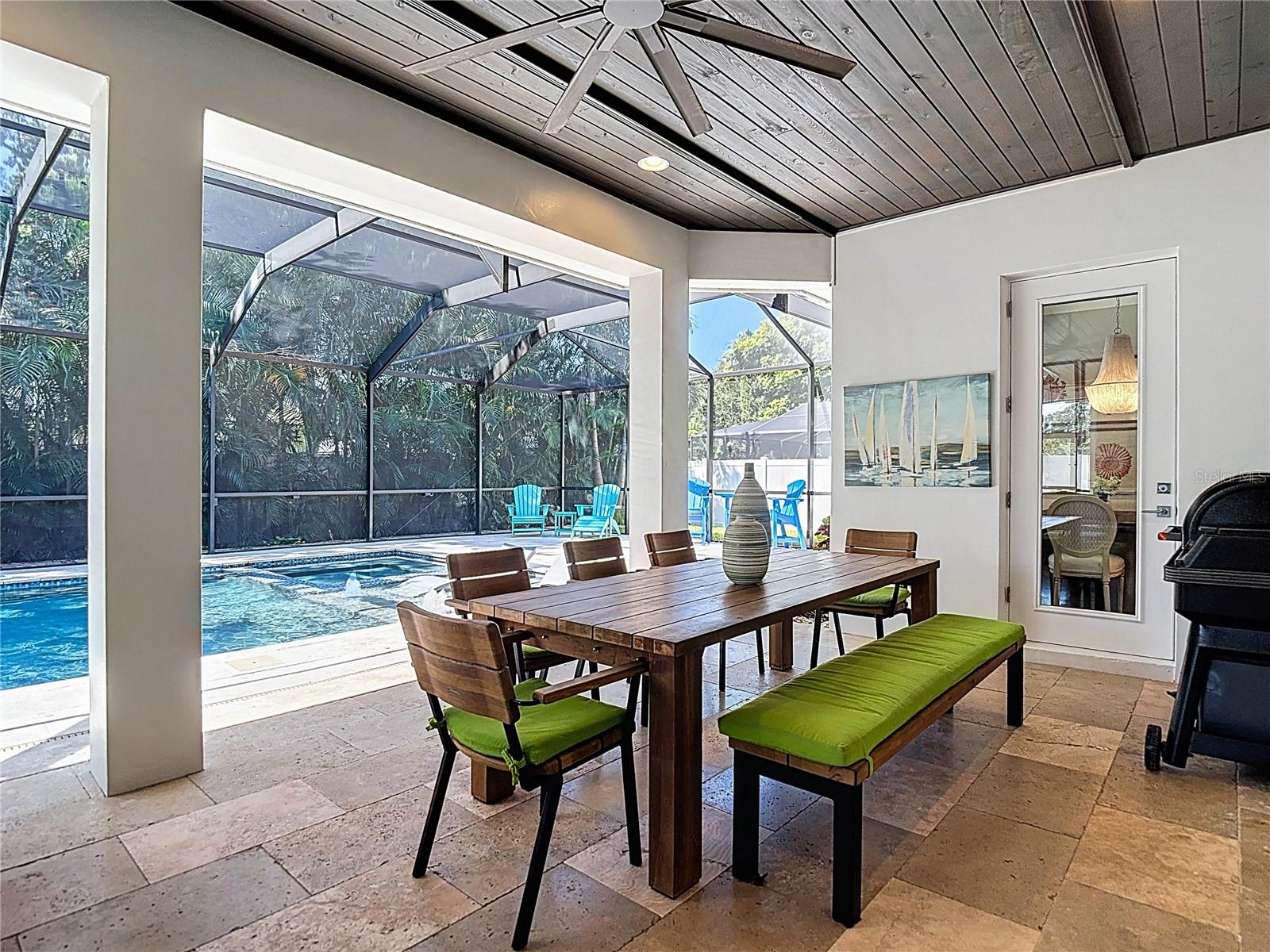 TB8420085 Property Photo