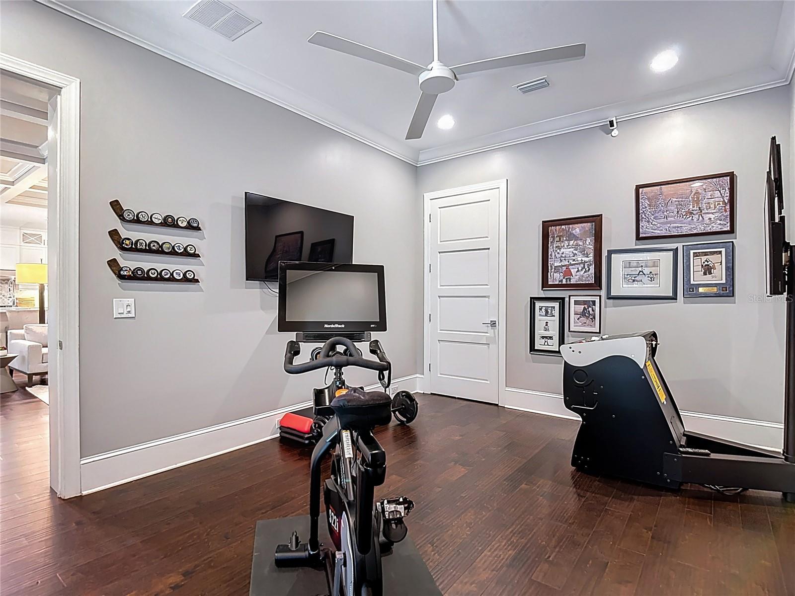 TB8420085 Property Photo