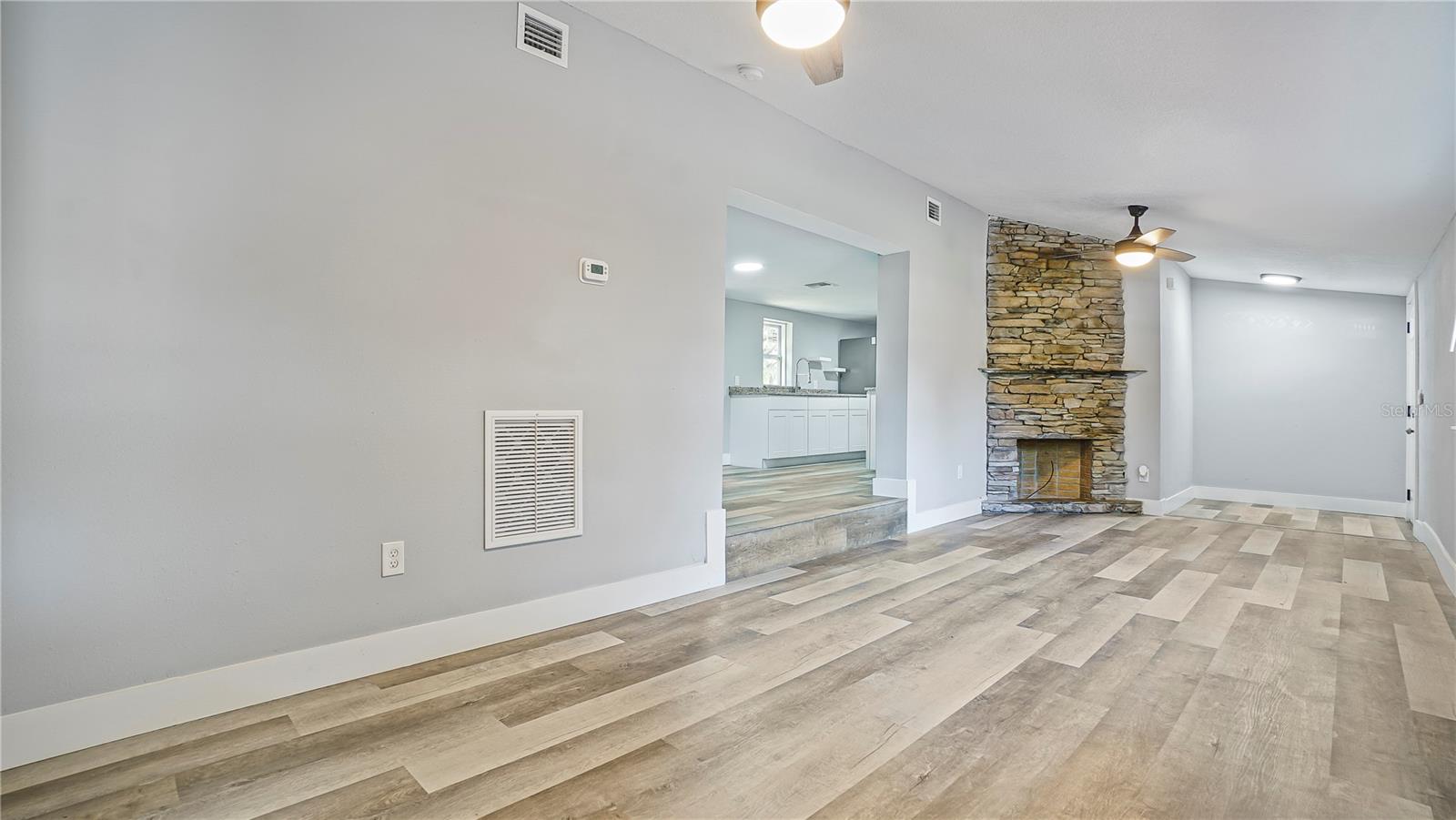 721 E 13TH ST, APOPKA, FL, 32703