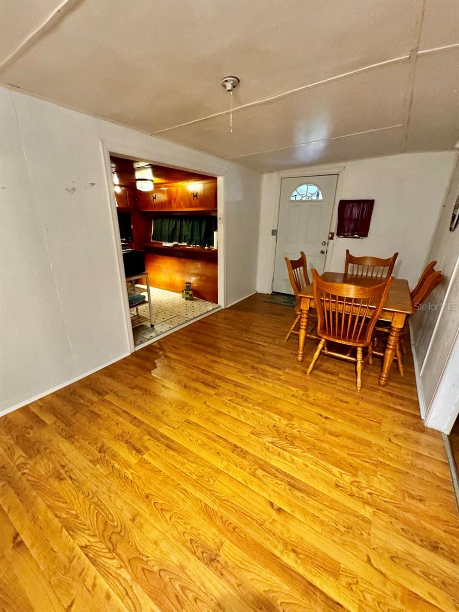 OM708094 Property Photo