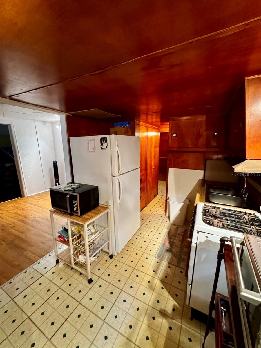 OM708094 Property Photo