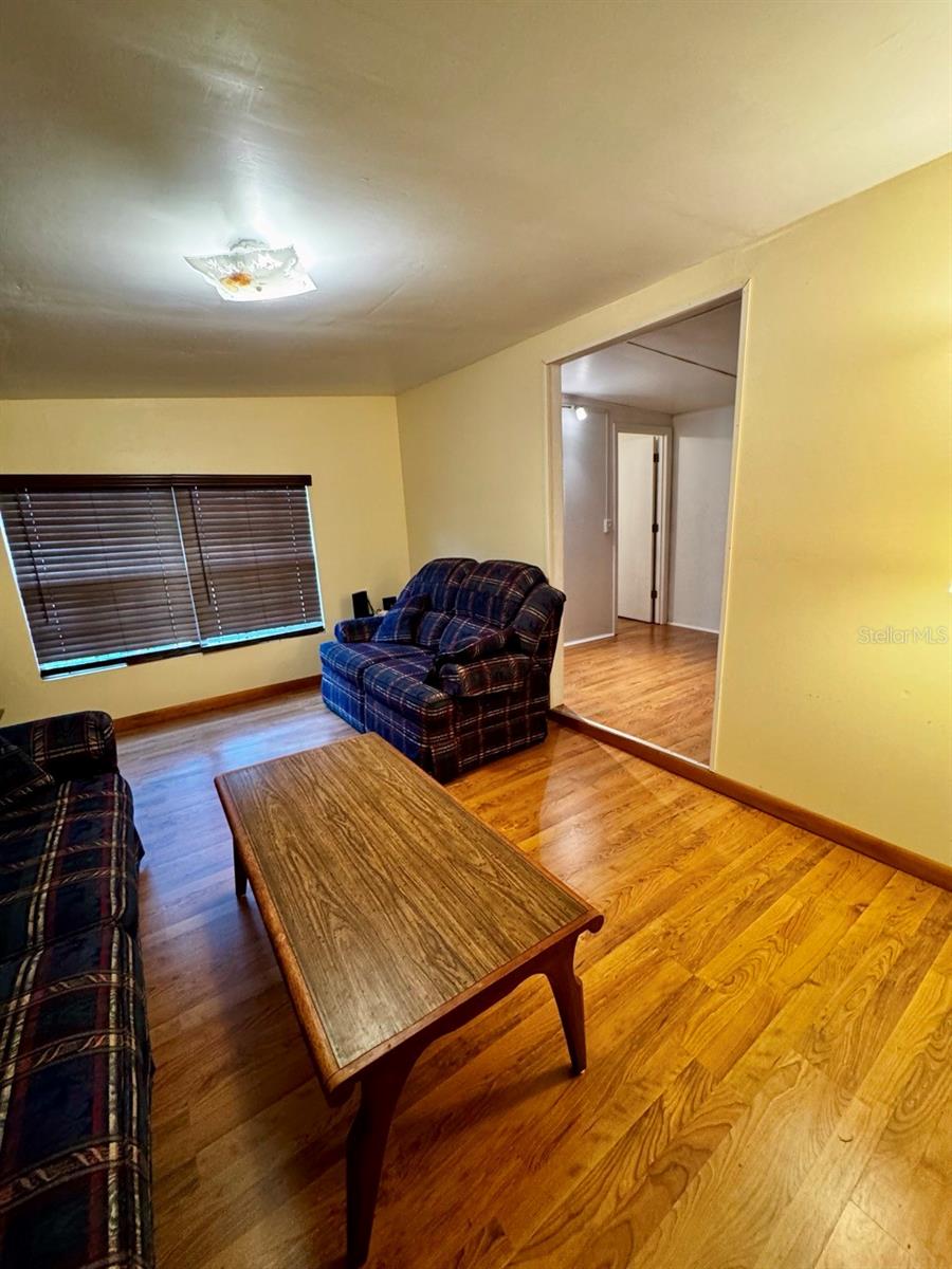 OM708094 Property Photo