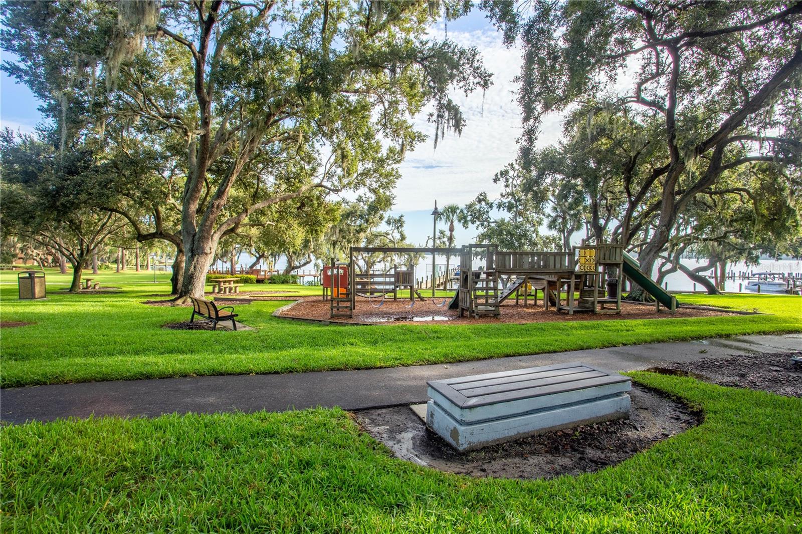 3472 SHORELINE CIR, PALM HARBOR, FL, 34684