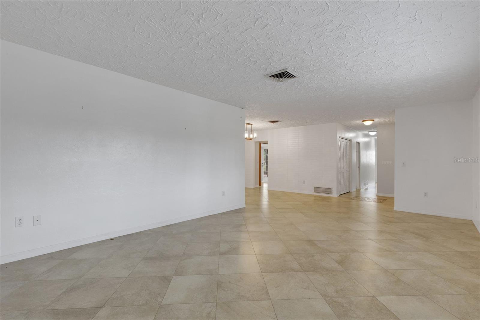 A4662859 Property Photo