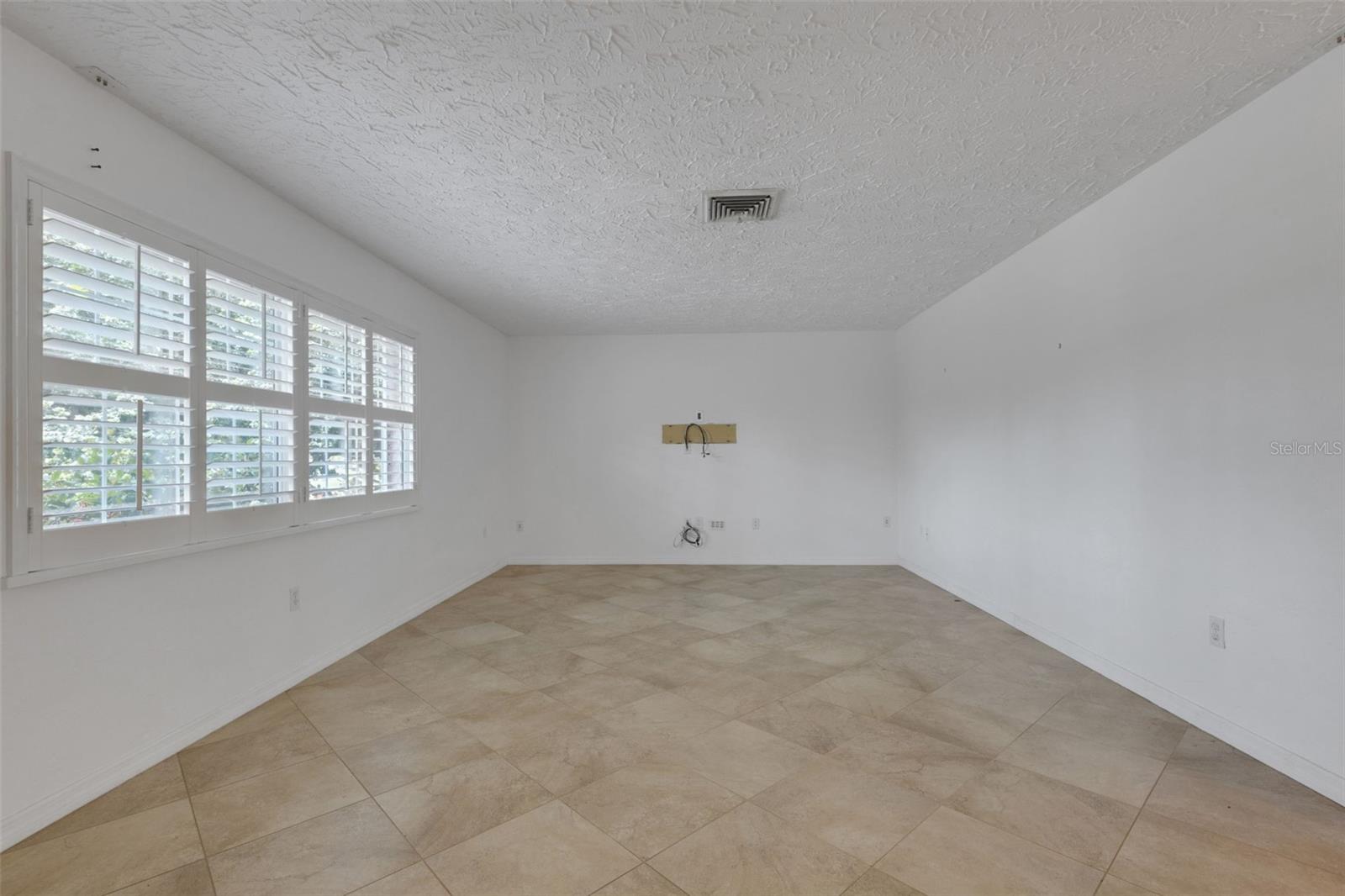 A4662859 Property Photo