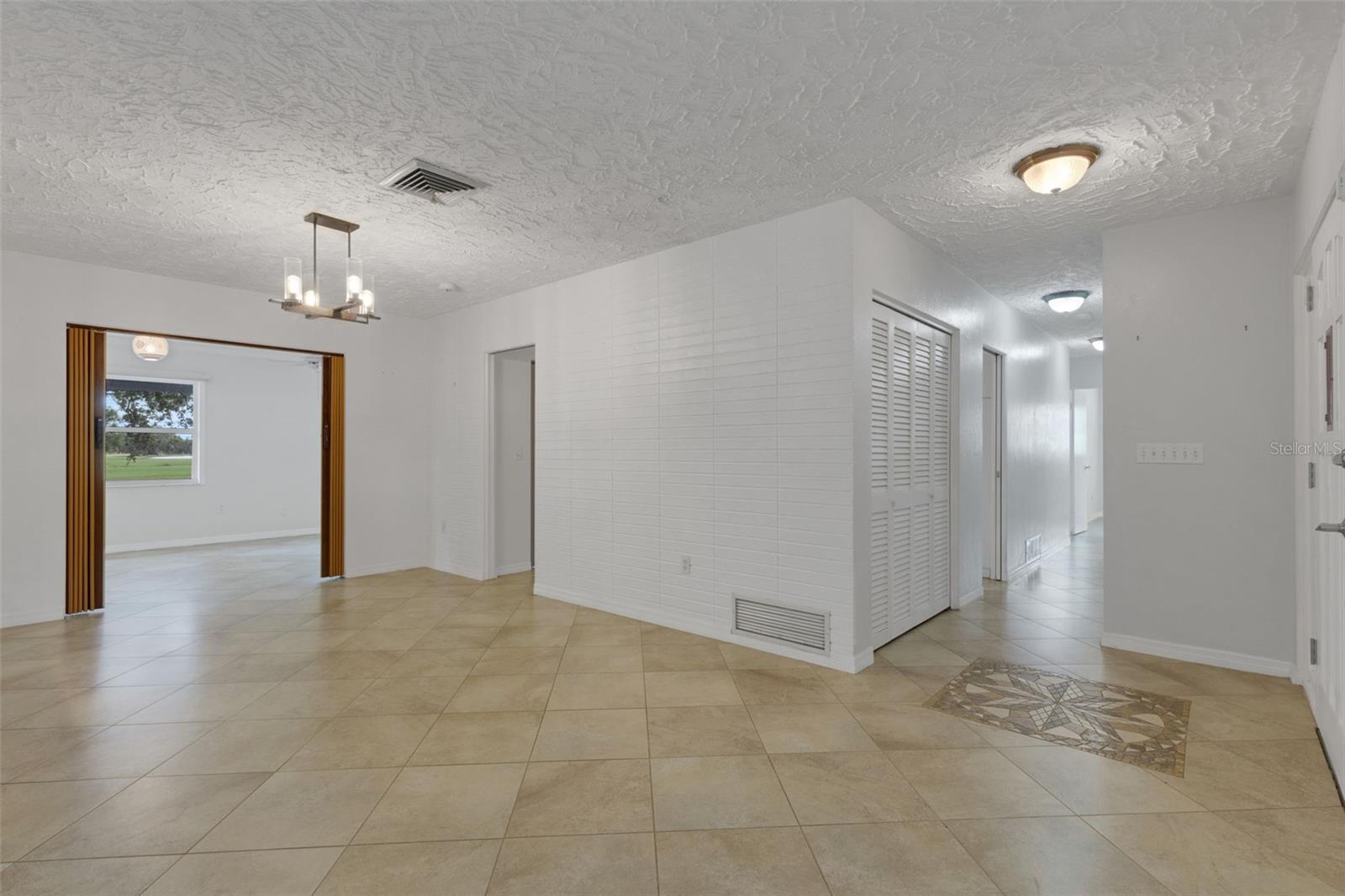 A4662859 Property Photo