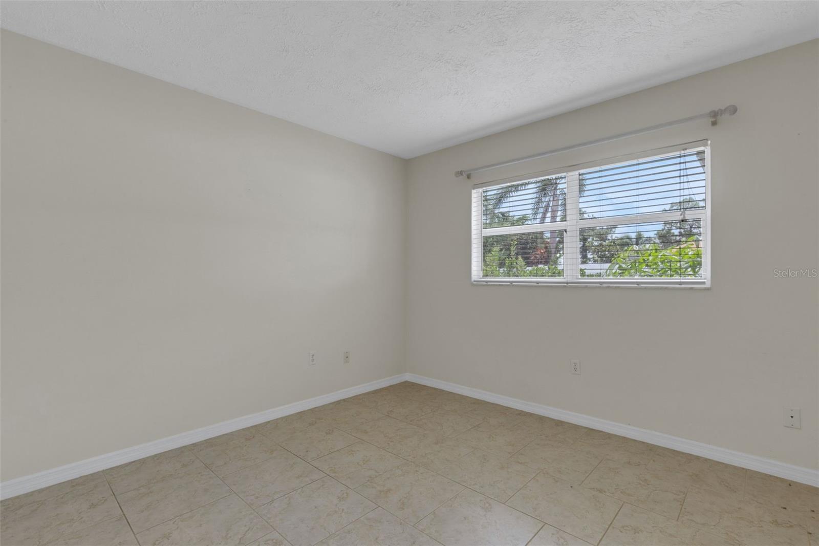 A4662859 Property Photo