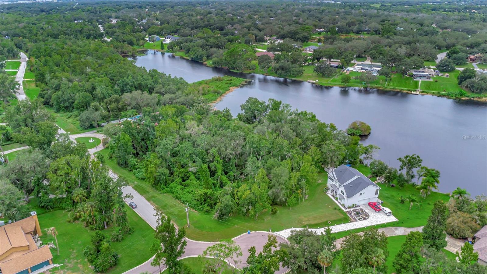 12612 LAKE HILLS DR, RIVERVIEW, FL, 33569