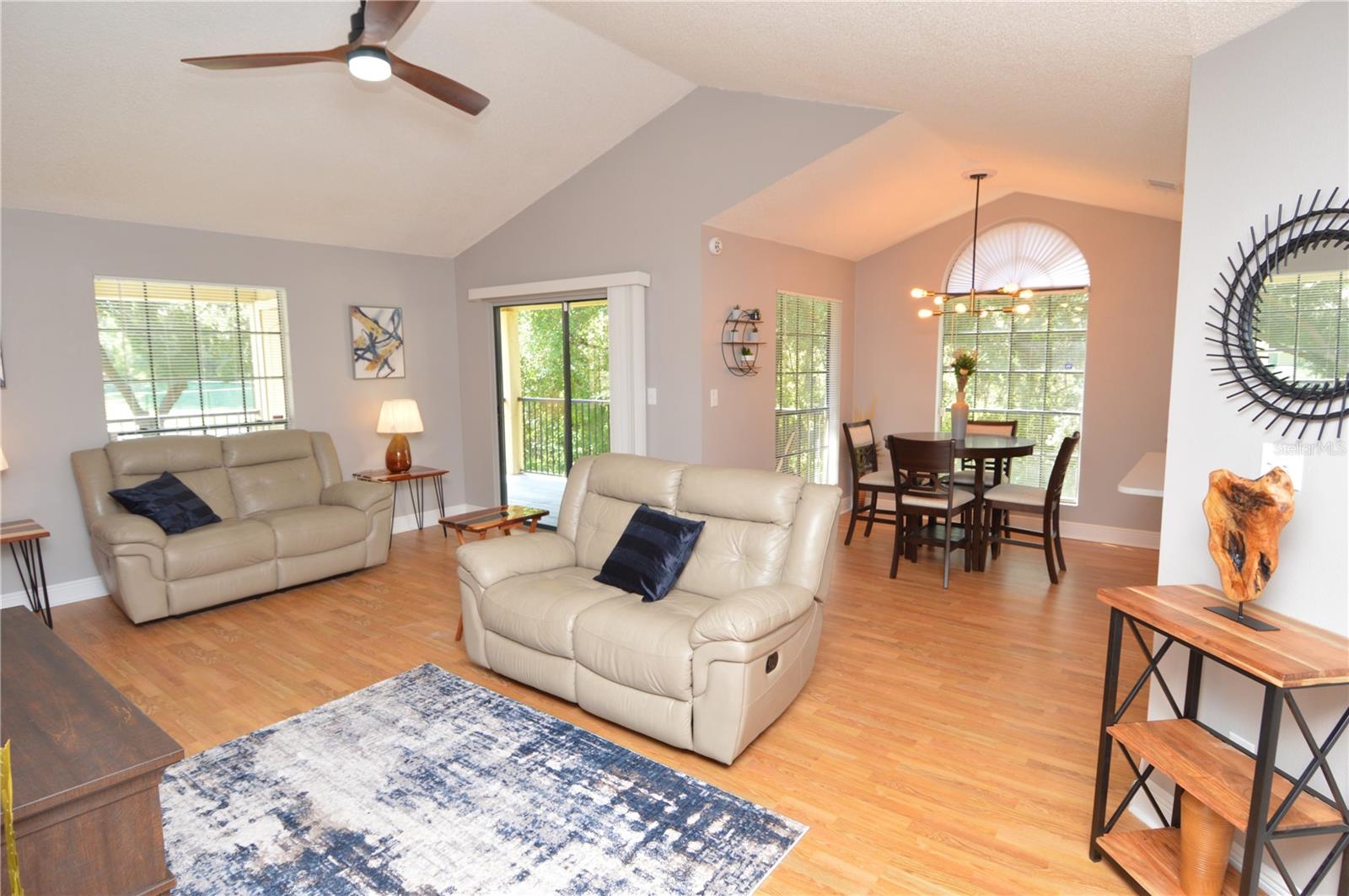 8746 MALLARD RESERVE DR #204, TAMPA, FL, 33614