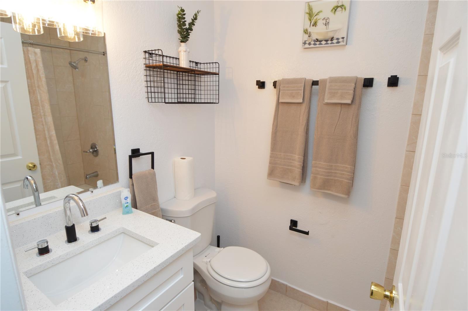 8746 MALLARD RESERVE DR #204, TAMPA, FL, 33614