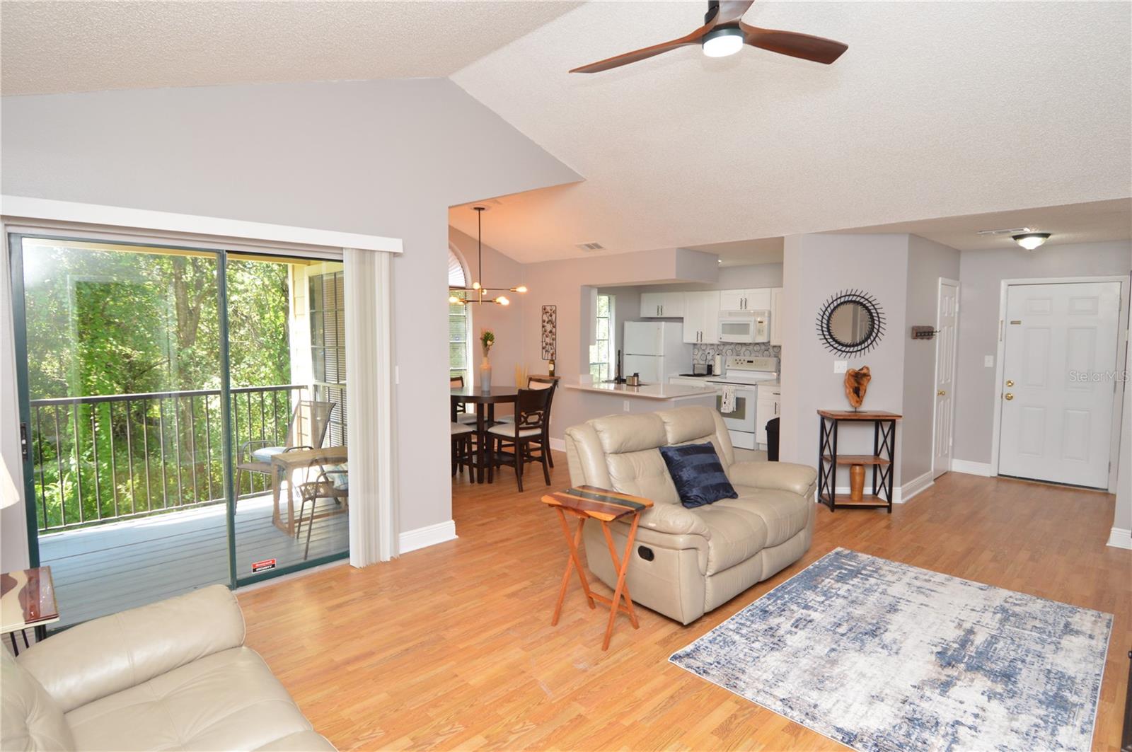 8746 MALLARD RESERVE DR #204, TAMPA, FL, 33614