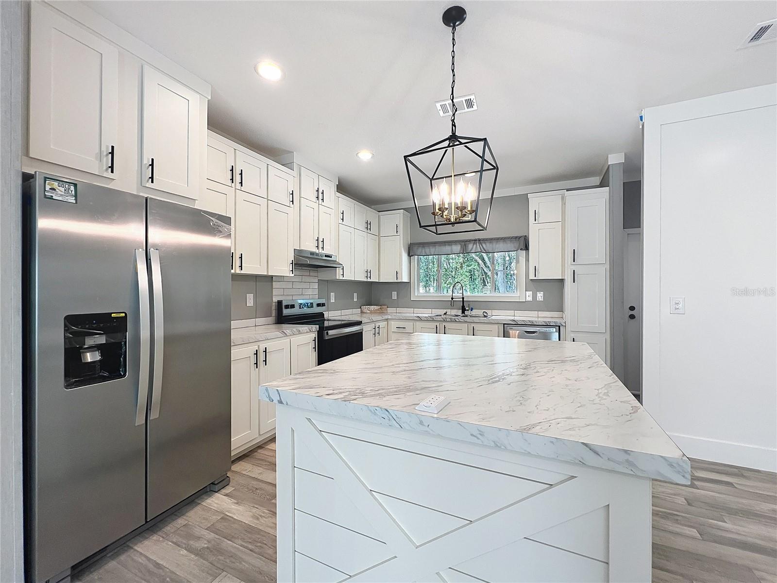 6574 SE 166TH AVE, OCKLAWAHA, FL, 32179