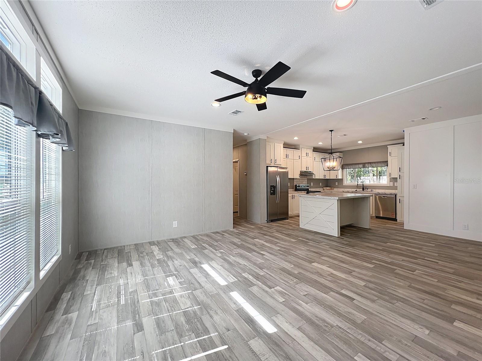 6574 SE 166TH AVE, OCKLAWAHA, FL, 32179