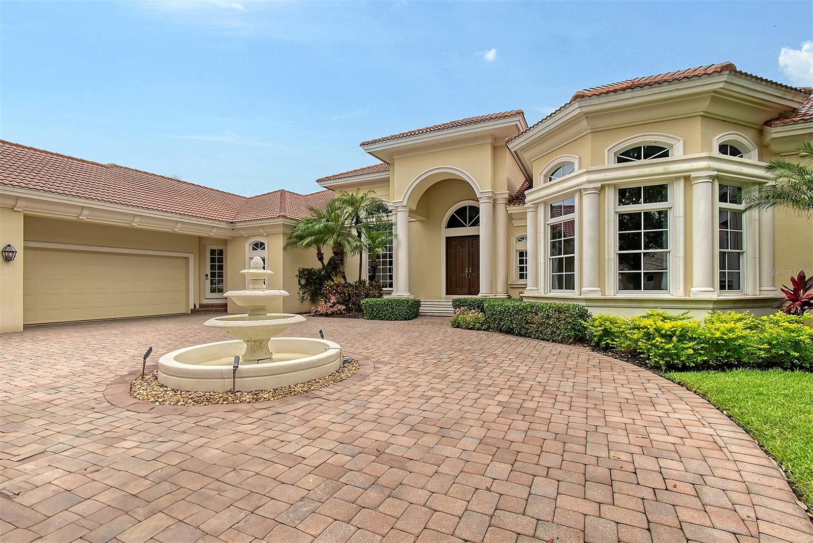 A4662879 Property Photo