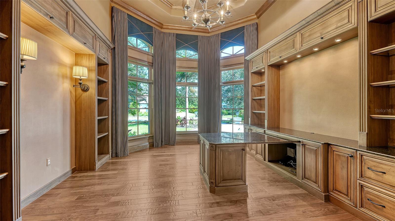 A4662879 Property Photo