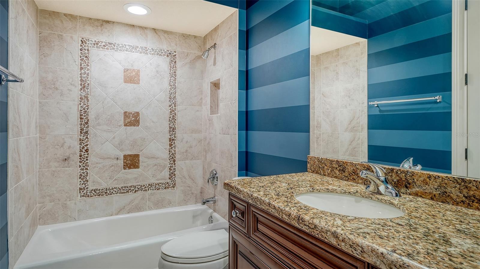 A4662879 Property Photo